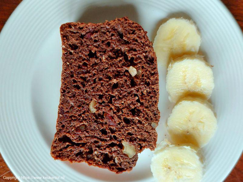 Chocolade-bananenbrood met walnoten
