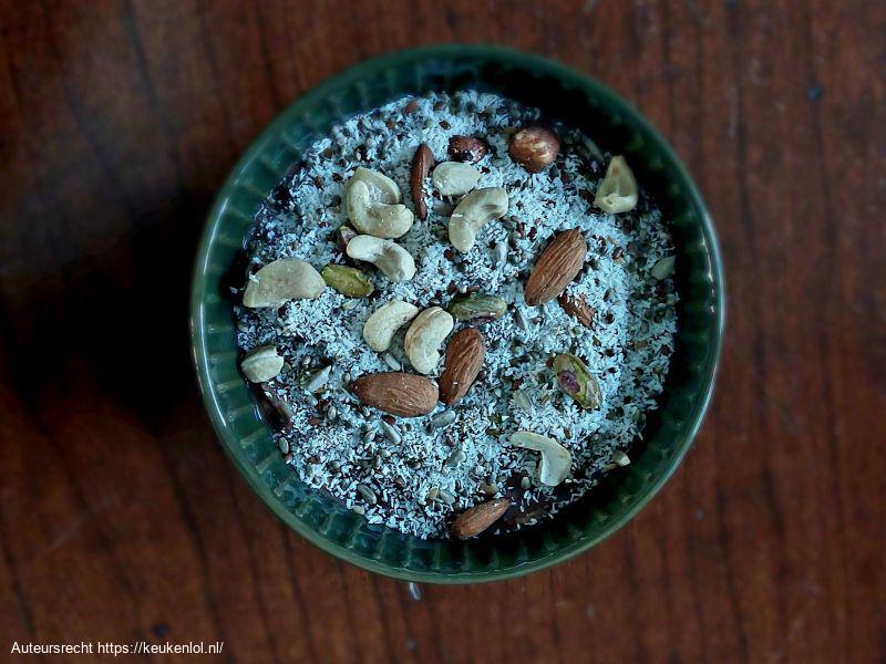 Overnight chiapudding met courgette